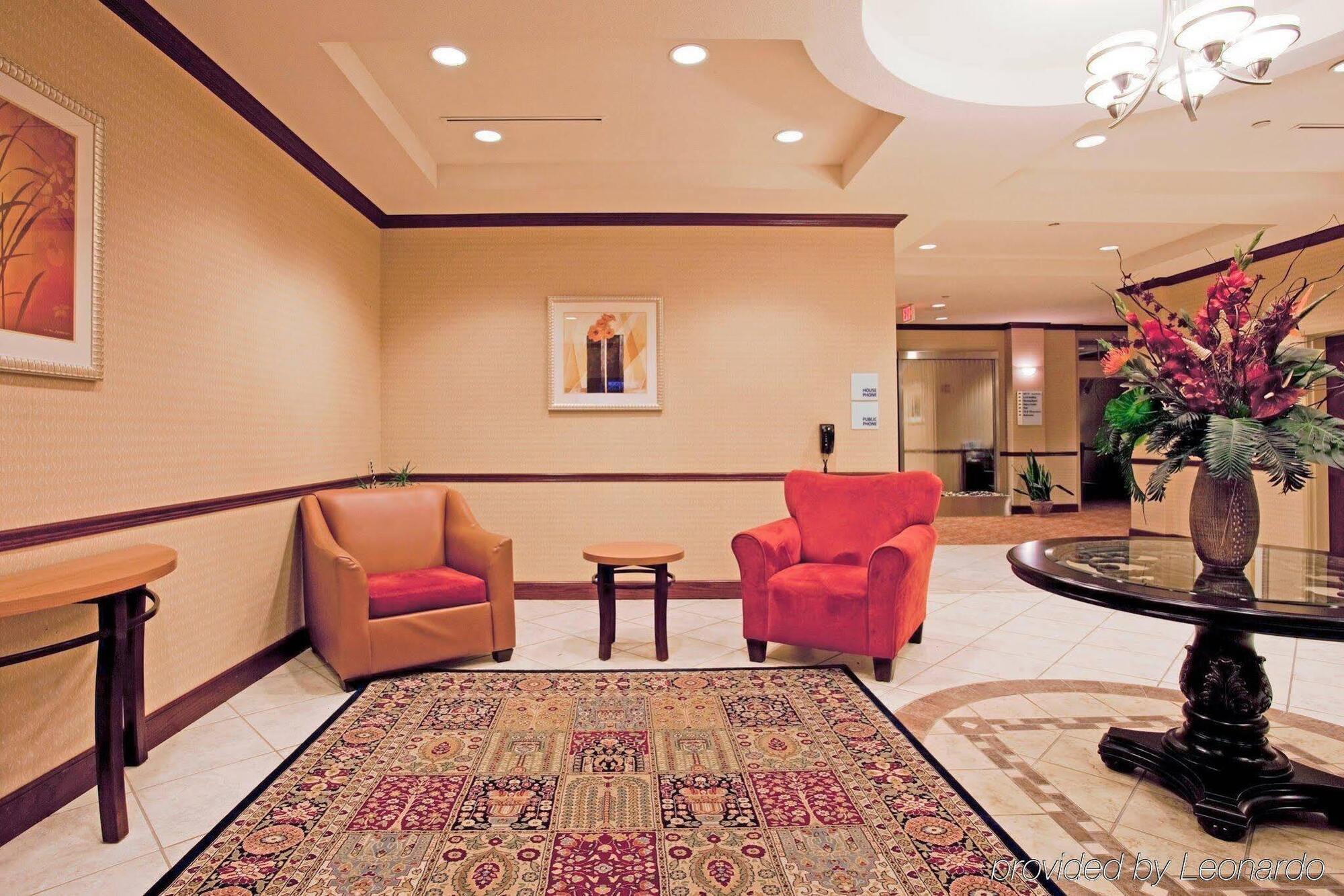 Express & South By Ihg 2*