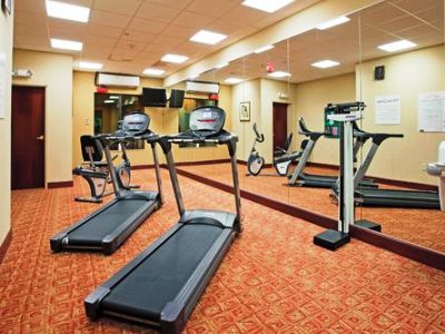 Express & South By Ihg 2*