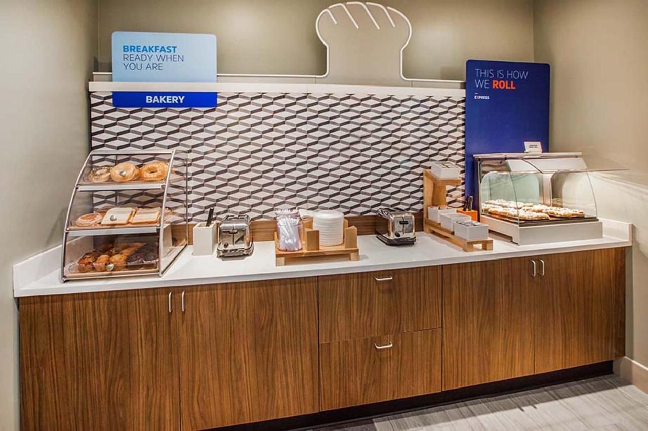 Hotel Express & South By Ihg 2*